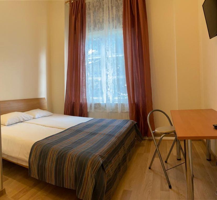 Aquamarine Hotel - Lauluvaeljak تالين المظهر الخارجي الصورة