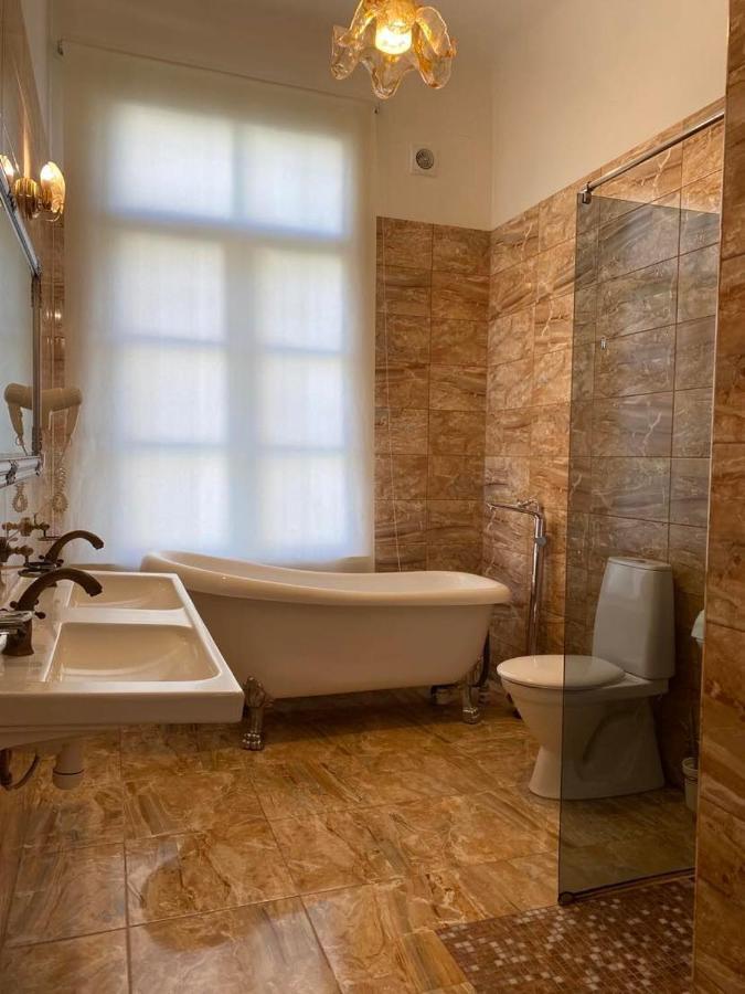 Aquamarine Hotel - Lauluvaeljak تالين المظهر الخارجي الصورة